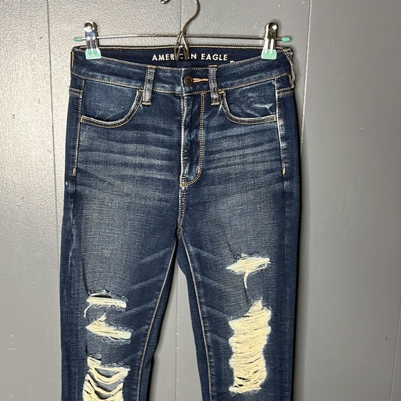 America Eagle Super Hi-Rise Dark blue Ripped Jegging Size 2 Reg - Picture 5 of 8